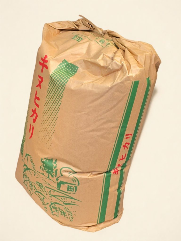 10月15日(水)の「たすけあいの日」に子ども食堂をされている「おかや食堂」さんと「つなぐ」さんにお米(玄米)30kgをお届けさせていただきました。